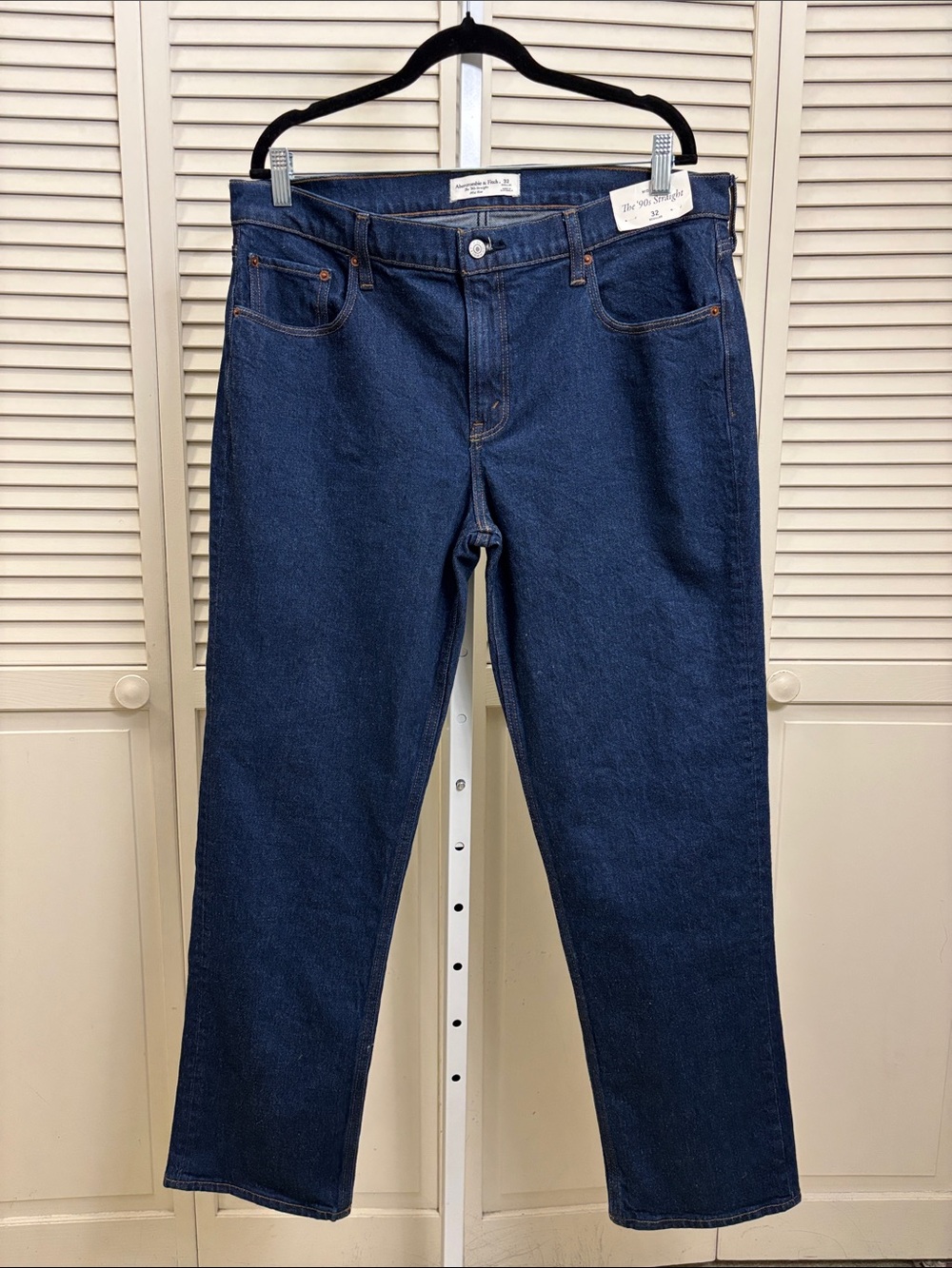 NWT Abercrombie & Fitch Mid Rise 90's Straight Jean Size 32 Regular